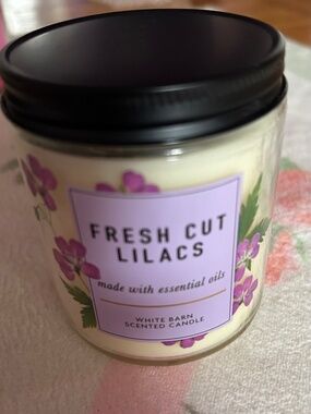 BBW Fresh Cut Lilacs Single Wick Candle